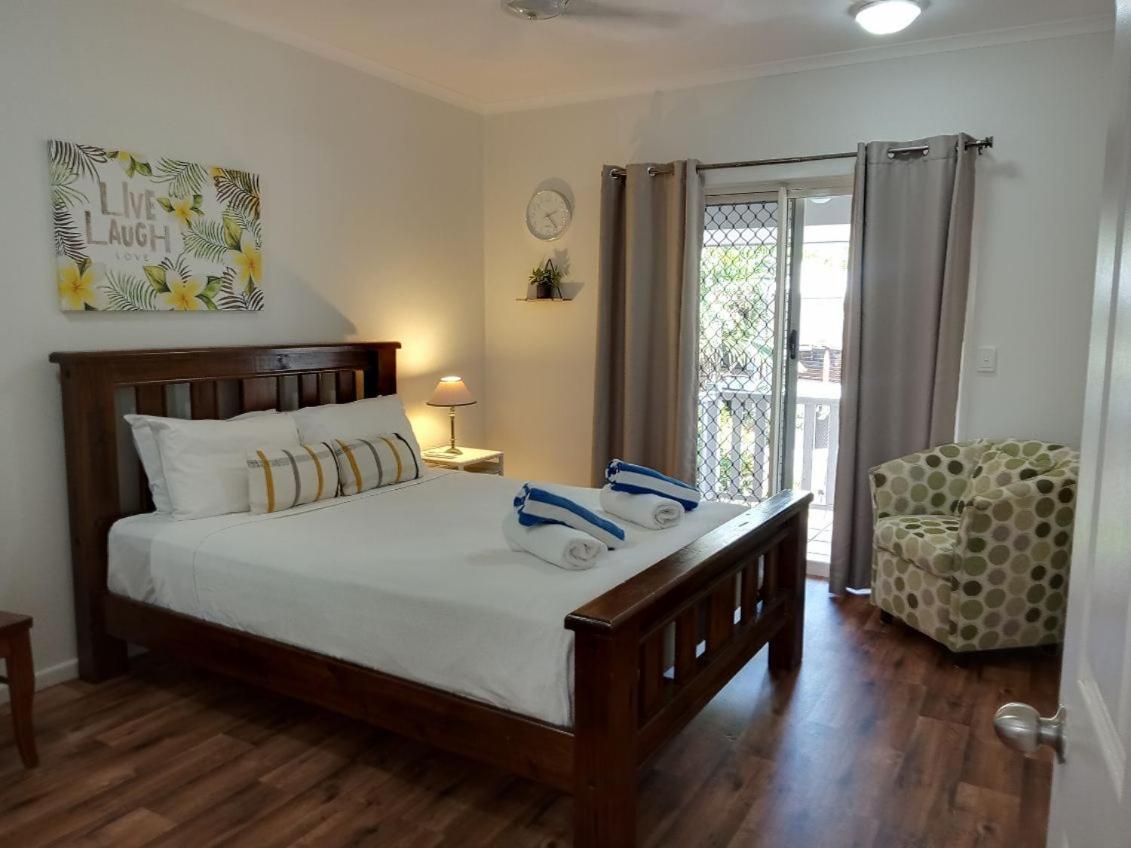 Modern 2 Bedroom Townhouse - Four Mile Beach Escapes Порт Дуглас Экстерьер фото